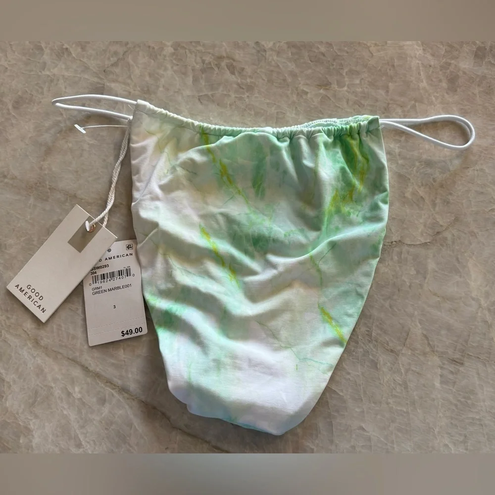 New. Good American green‎ marble bikini. M-top/L-bottom . Retails $99